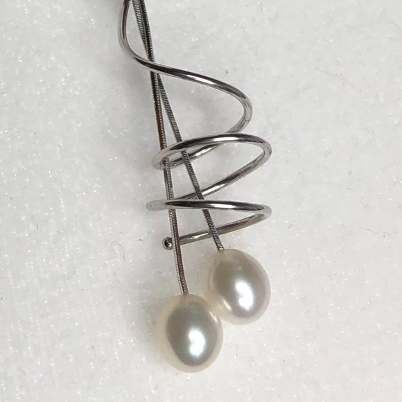 Fredric Duclos | 925 Silver Necklace & Pearl Swirl Pendant - Picture 3 of 3